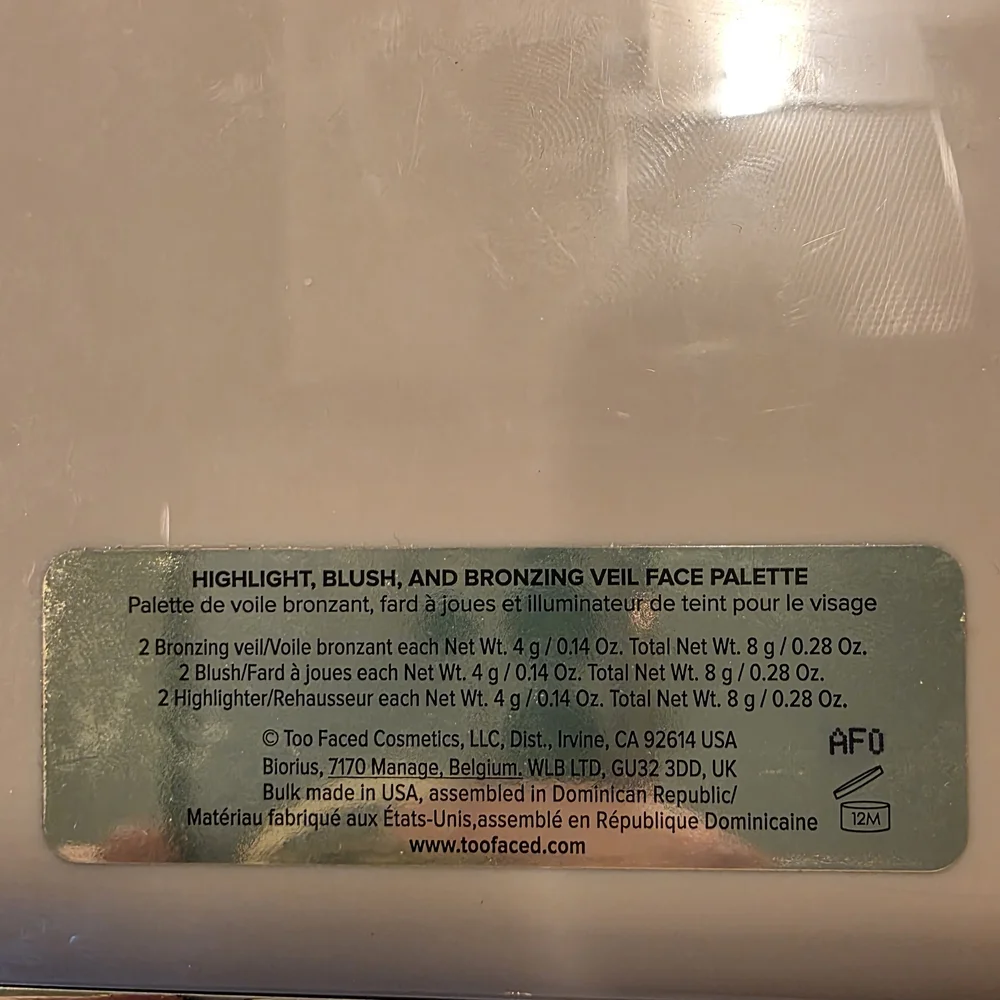 Too Faced Natural Face Palette - Soft Pink and Gold - Picture 6 of 6